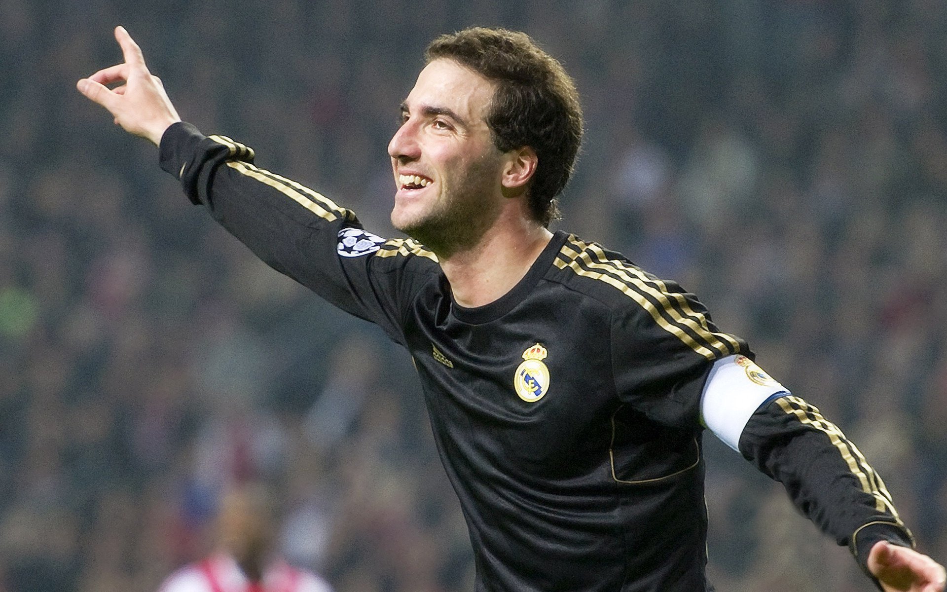 米兰体育官方网页版-【Juan Soto的全垒打表演】教士锋线新兵天赋异禀，全垒打术语